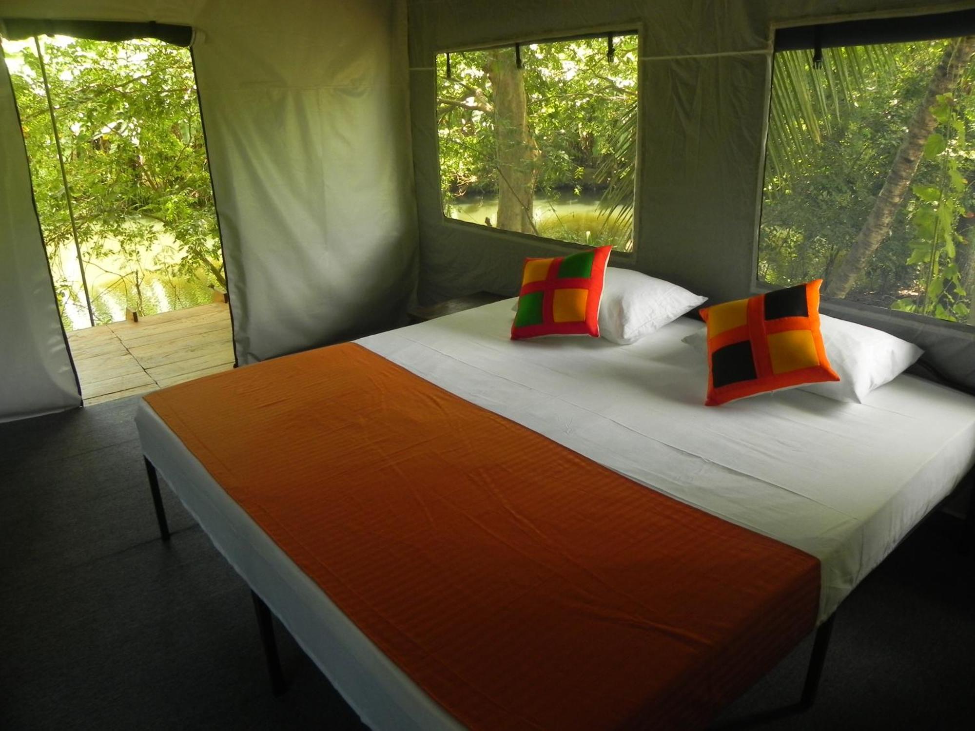 Makulu Safari Camping Uda Walawe Extérieur photo